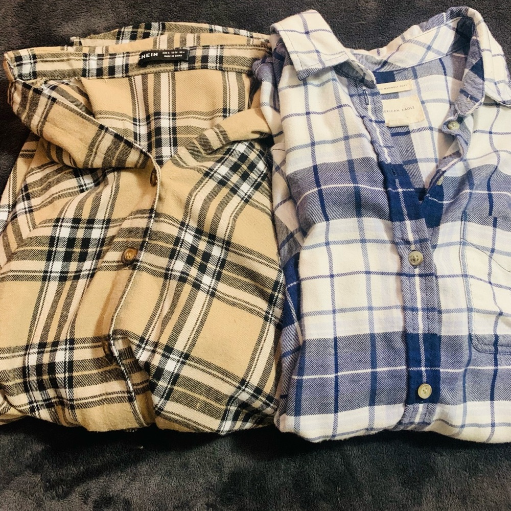 American Eagle Outfitters Blue and White Plaid Shirt